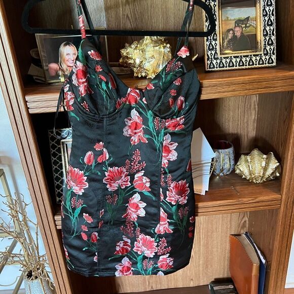 NWT SUPERDOWN FIONA MINI DRESS - Picture 3 of 5